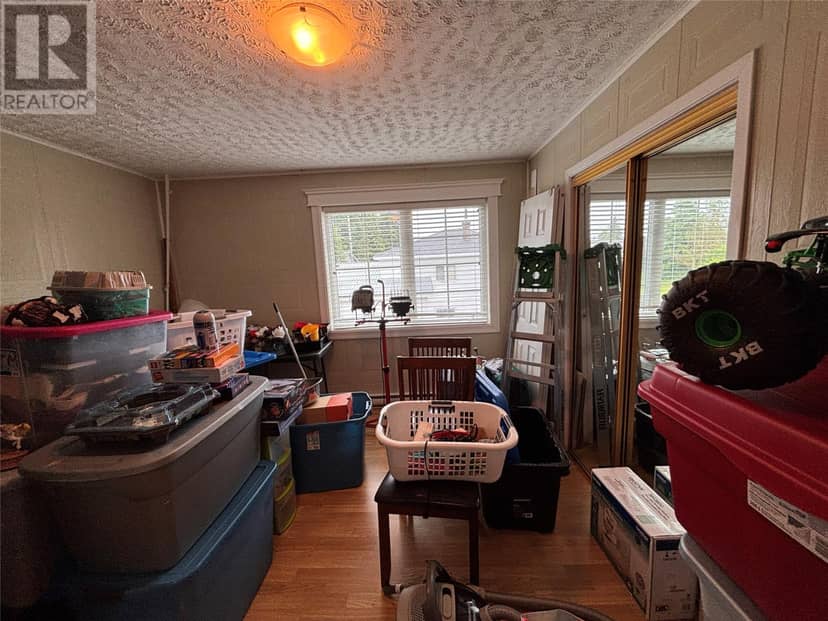 10 Riverbank Road — photo 24 of 30