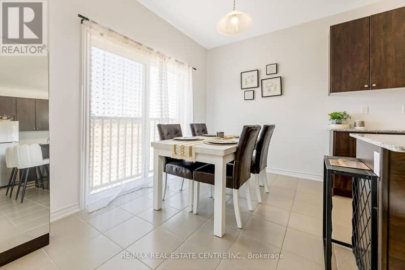 322 Russell Street — photo 13 of 33