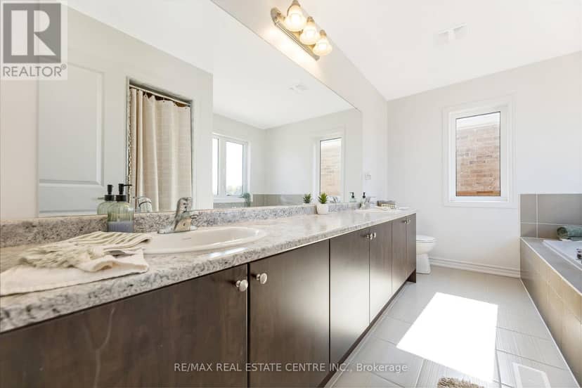 322 Russell Street — photo 20 of 33