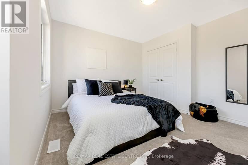 322 Russell Street — photo 26 of 33
