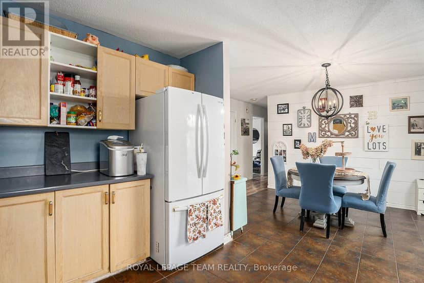 4 Black Walnut Road — photo 12 of 40