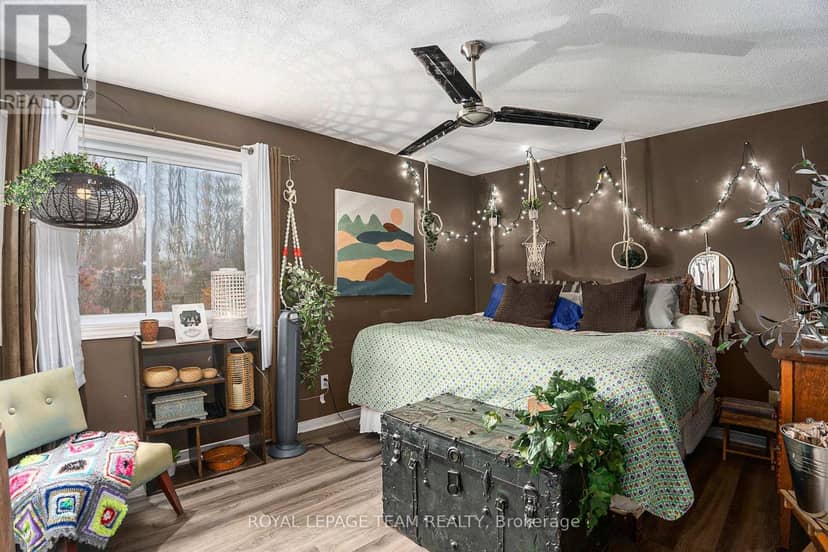 4 Black Walnut Road — photo 18 of 40