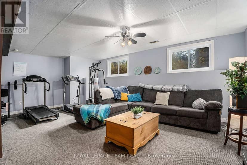 4 Black Walnut Road — photo 25 of 40