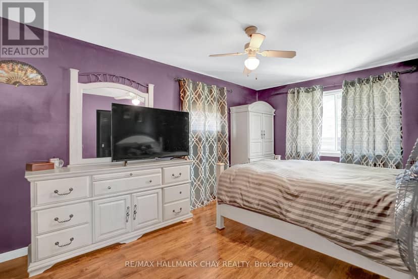 16 Austen Lane — photo 10 of 35