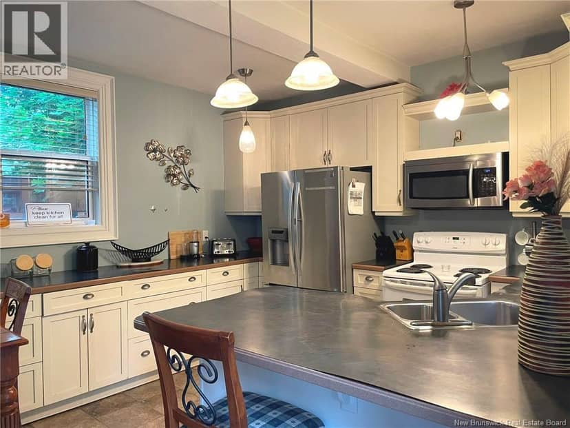 105 Gordon Street — photo 2 of 29