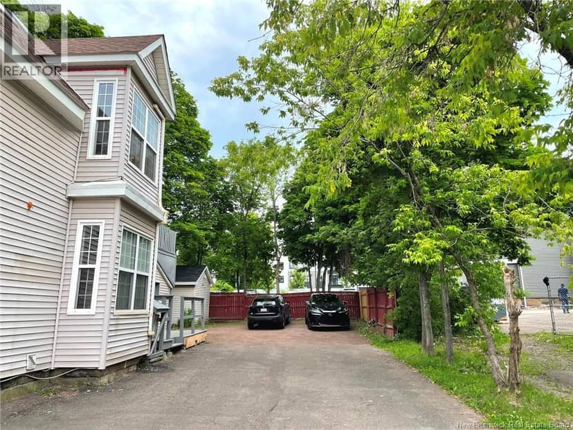 105 Gordon Street — photo 26 of 29