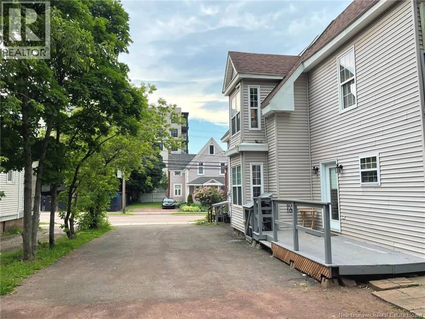 105 Gordon Street — photo 28 of 29