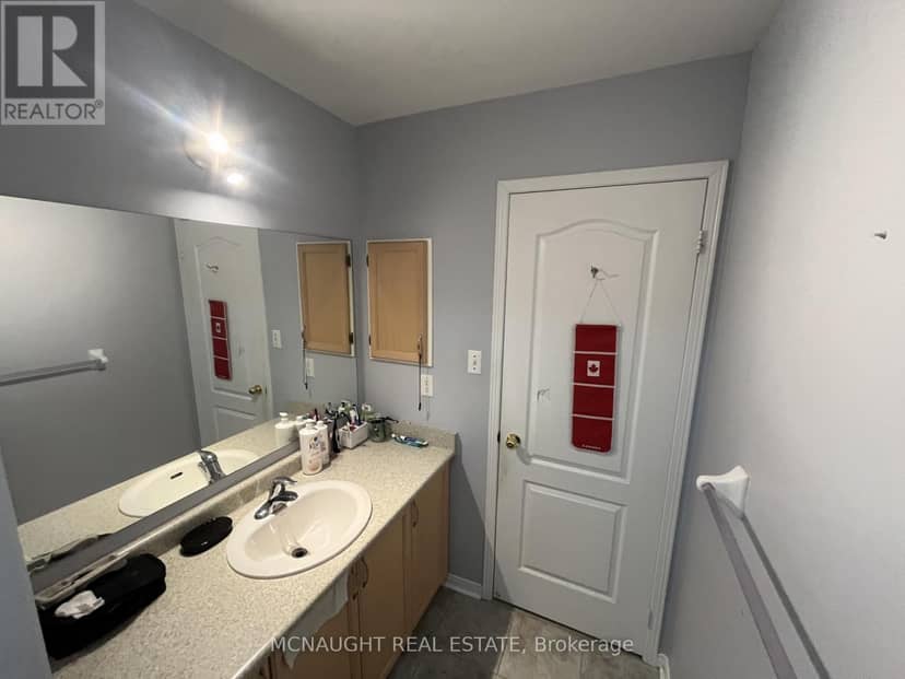 117 Crown Victoria Drive — photo 22 of 35