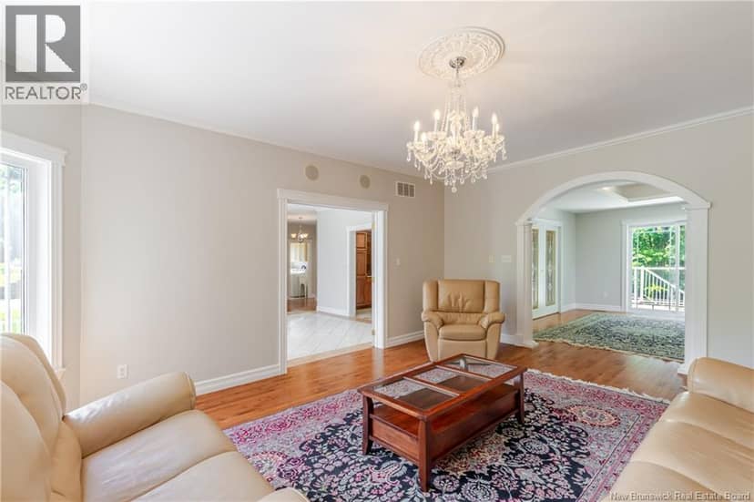 15 Gervais Court — photo 13 of 40