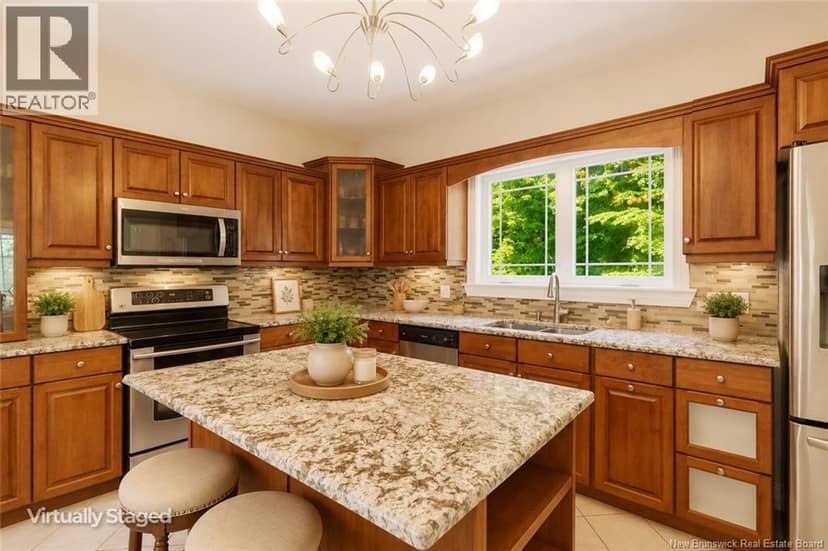15 Gervais Court — photo 4 of 40