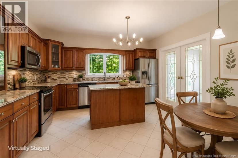15 Gervais Court — photo 5 of 40