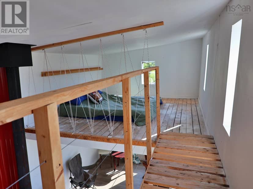 9054 East Bay Highway — photo 19 of 40