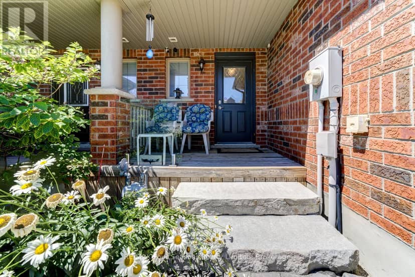 60 Barr Street — photo 2 of 40