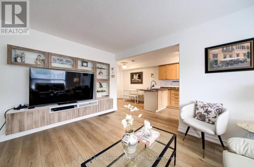 60 Barr Street — photo 21 of 40