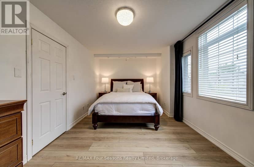 60 Barr Street — photo 23 of 40