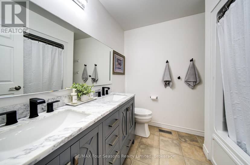 60 Barr Street — photo 26 of 40