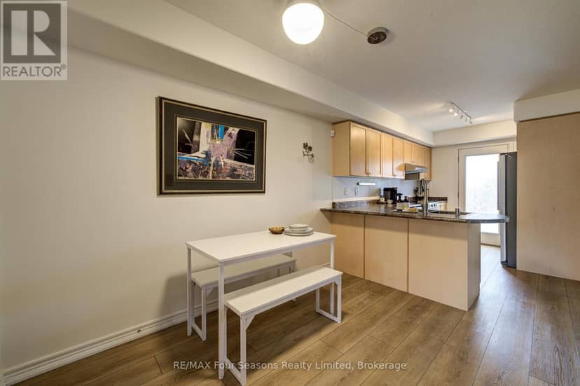 60 Barr Street — photo 7 of 40