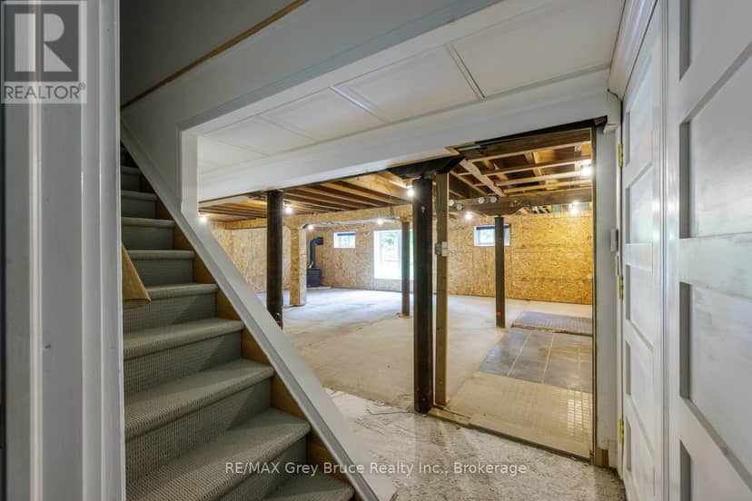 424 Huron Road — photo 34 of 40