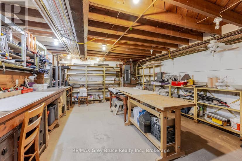 424 Huron Road — photo 38 of 40