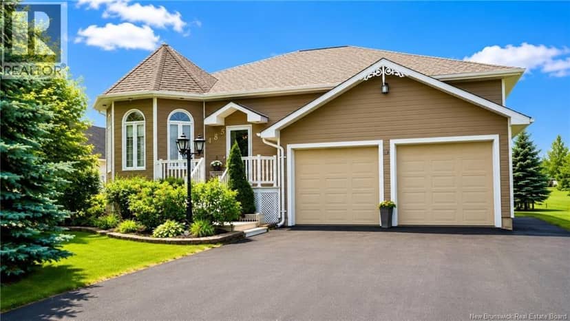 485 Rue Msgr Richard, Beresford, photo 2