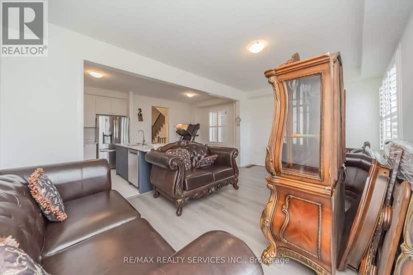 69 Kirkwood Way — photo 18 of 40