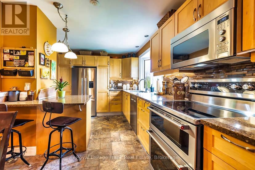 1361 Highway 7A — photo 22 of 40