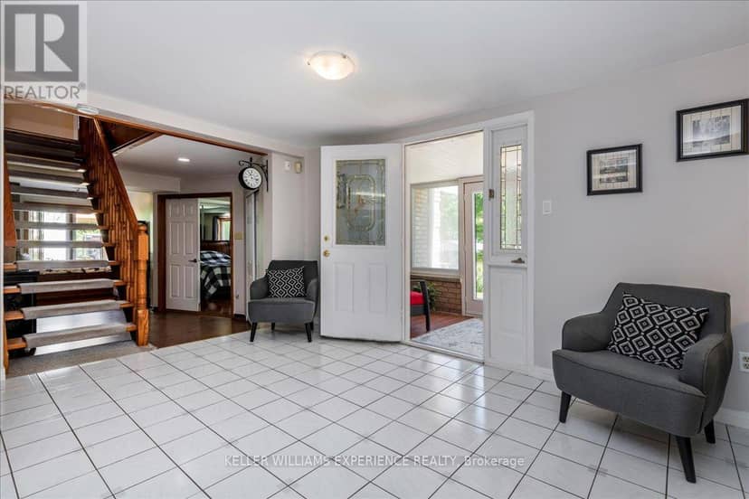 1512 Champlain Road — photo 3 of 40