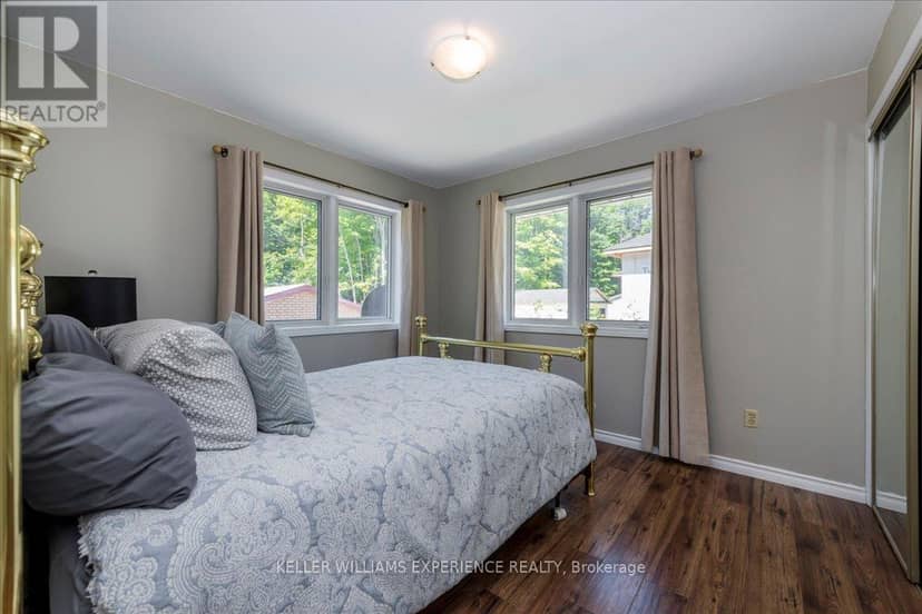 1512 Champlain Road — photo 36 of 40
