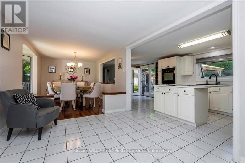 1512 Champlain Road — photo 7 of 40