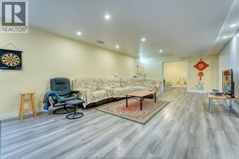 525 Maguire Street — photo 39 of 40