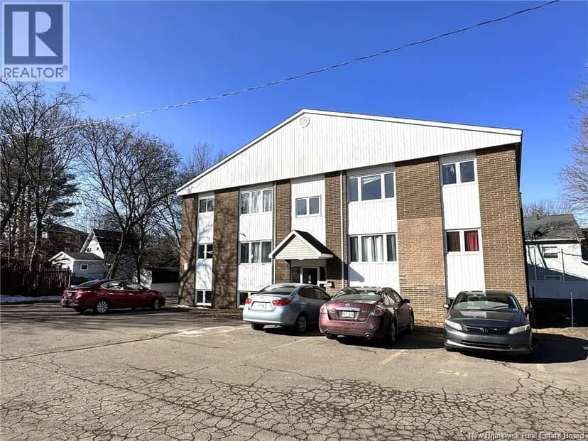 139 Elmwood Drive, Moncton, photo 2