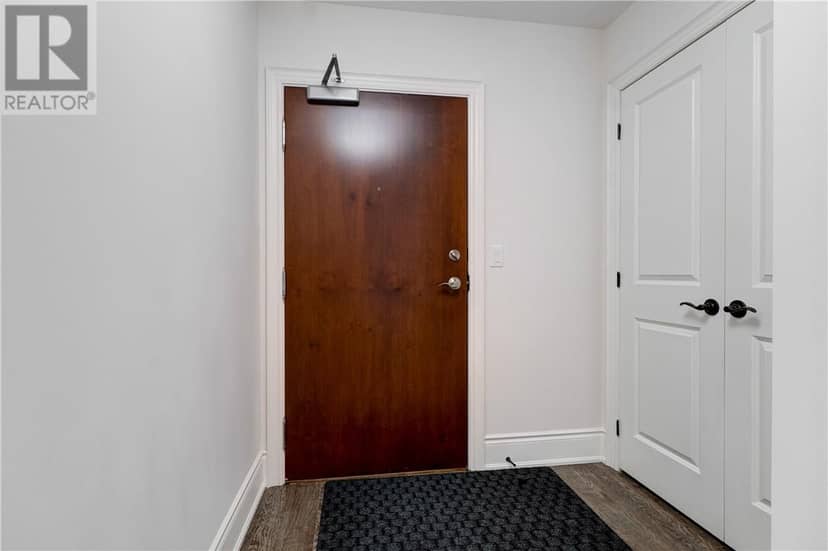 11C Salt Dock Road Unit# 404 — photo 9 of 30