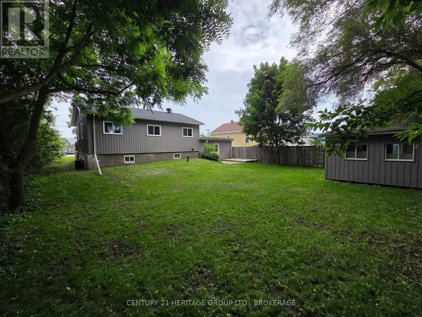 7510 Roger Stevens Drive — photo 17 of 22
