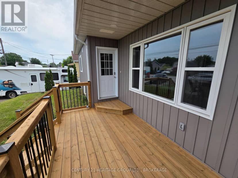 7510 Roger Stevens Drive, Montague, photo 3
