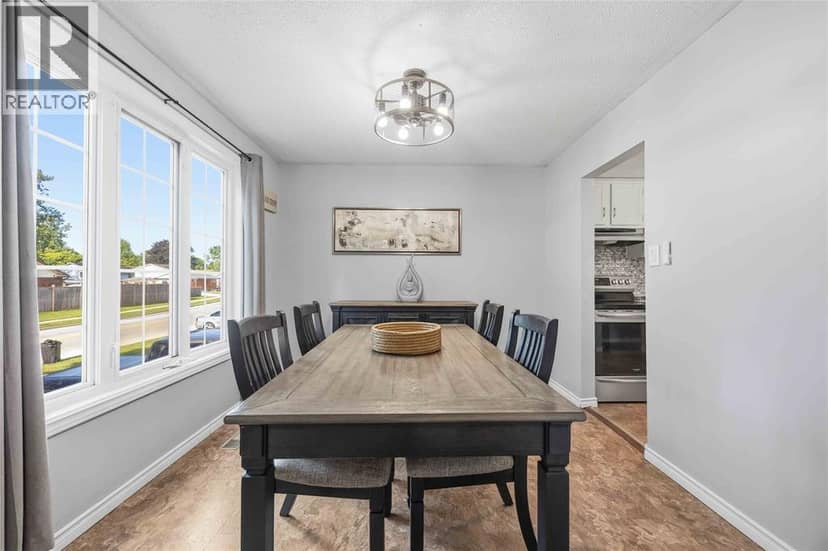 118 Finch Drive — photo 12 of 40
