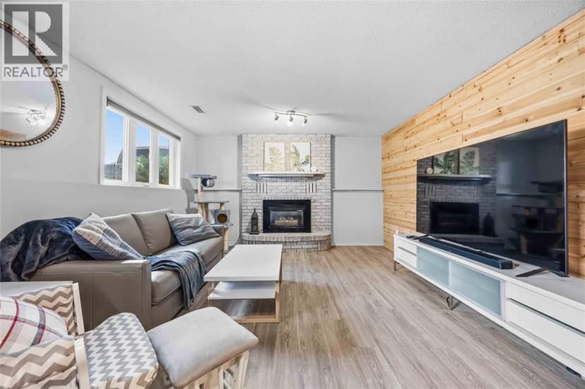 118 Finch Drive — photo 18 of 40