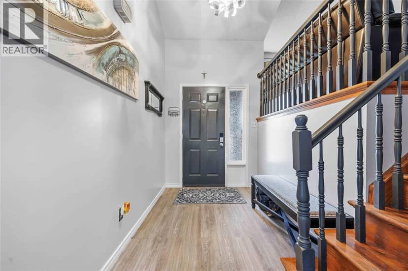 118 Finch Drive — photo 4 of 40