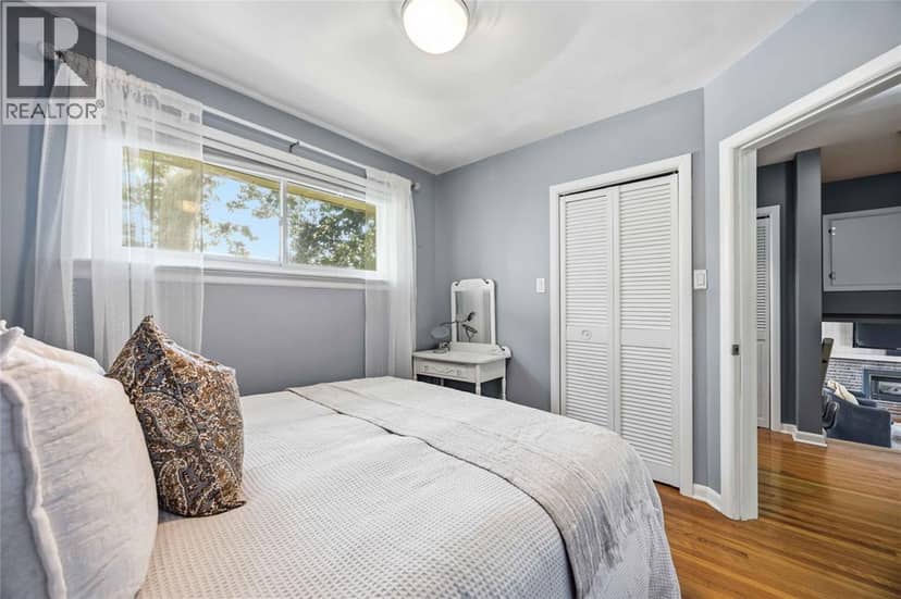 1220 Ridgewood Drive — photo 16 of 40