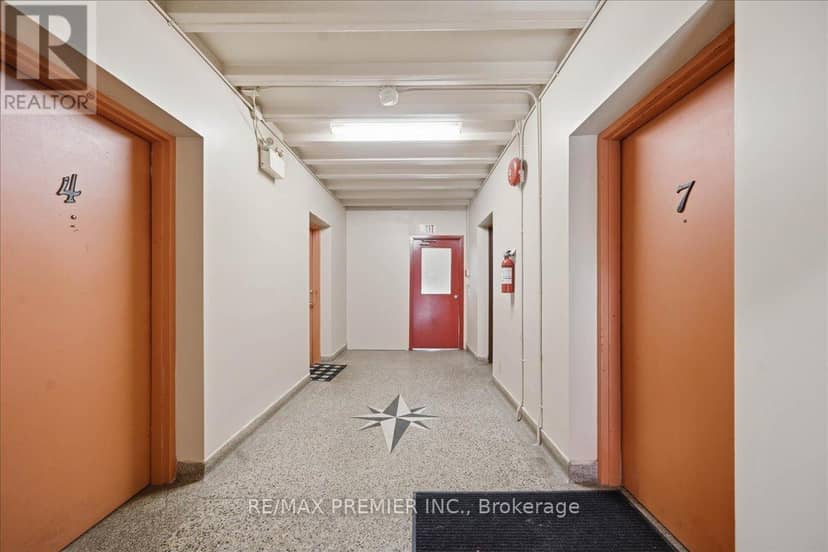 280 Weir Street N — photo 15 of 20