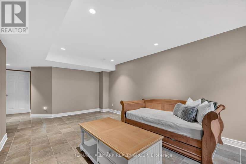 615 Aquaview Drive — photo 29 of 40