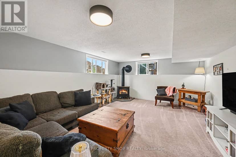 9 Huyck Drive — photo 11 of 15