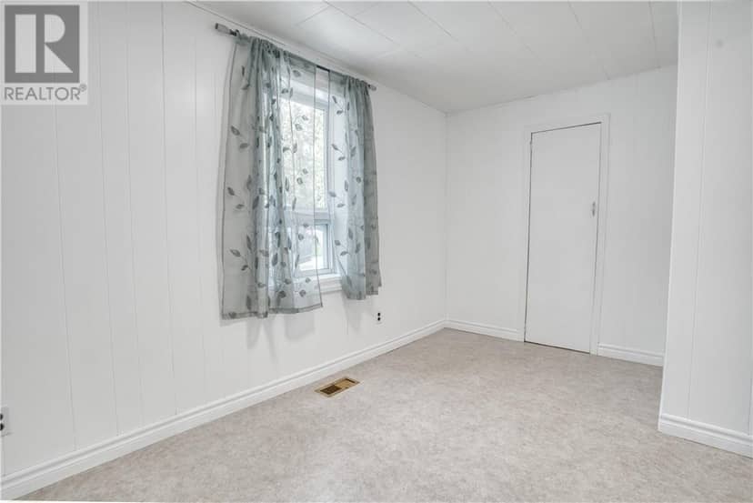 64 Edward — photo 14 of 22