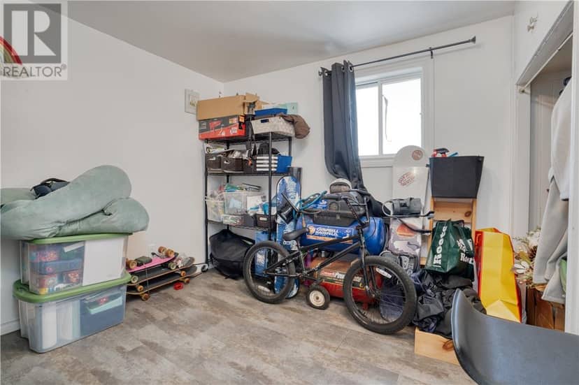 64 Edward — photo 19 of 22