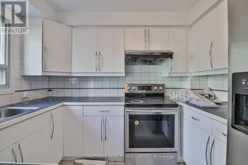 18 Dervock Crescent — photo 16 of 36
