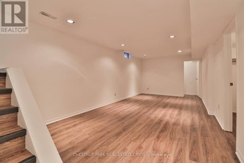18 Dervock Crescent — photo 31 of 36