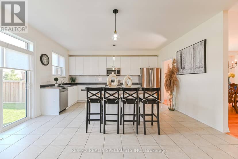 9 Academy Avenue — photo 13 of 40