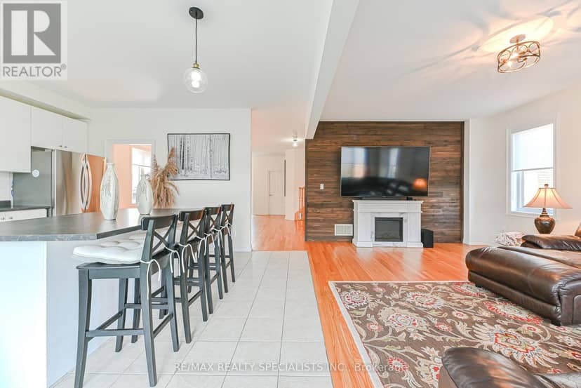 9 Academy Avenue — photo 17 of 40