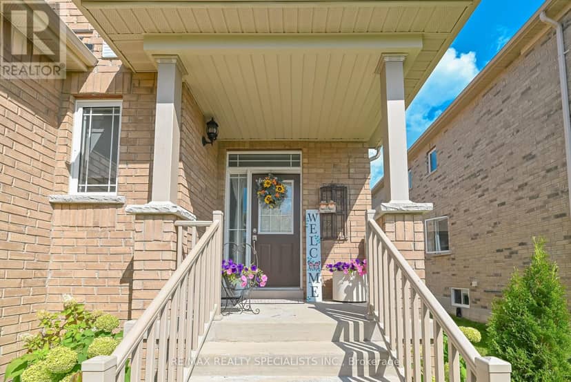 9 Academy Avenue — photo 3 of 40