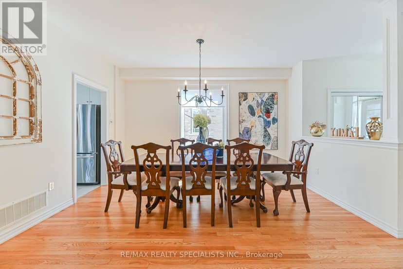 9 Academy Avenue — photo 7 of 40