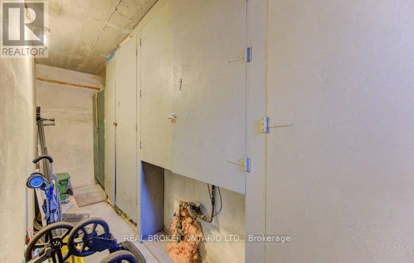 109 Eton Drive — photo 5 of 40